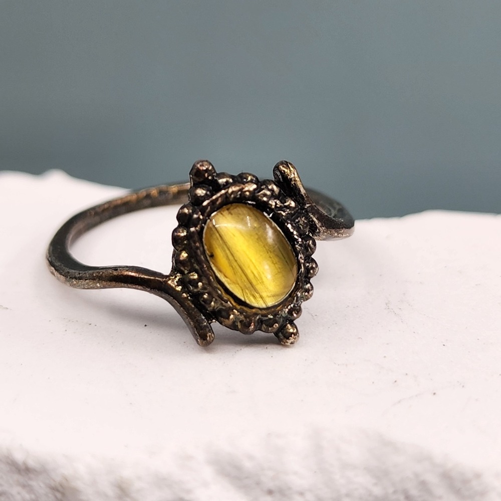 India Tiger Eye Cabochon Antiqued Brass Tone Boho Ring Size 6 Vintage Style